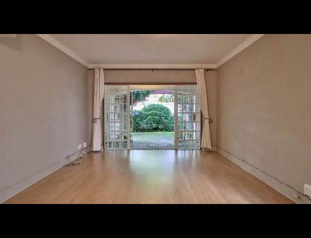 2 BEDROOM TOWNHOUSE FOR SALE IN SAXONWOLD